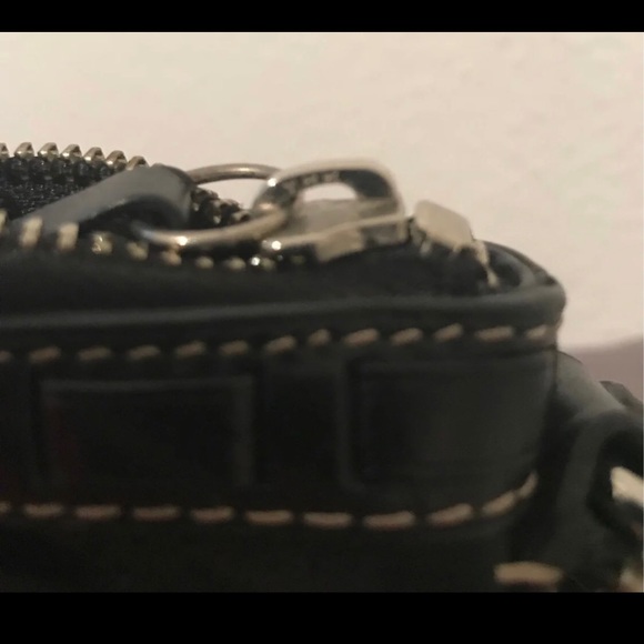 Coach Shoulder Bag - Picture 5 of 7